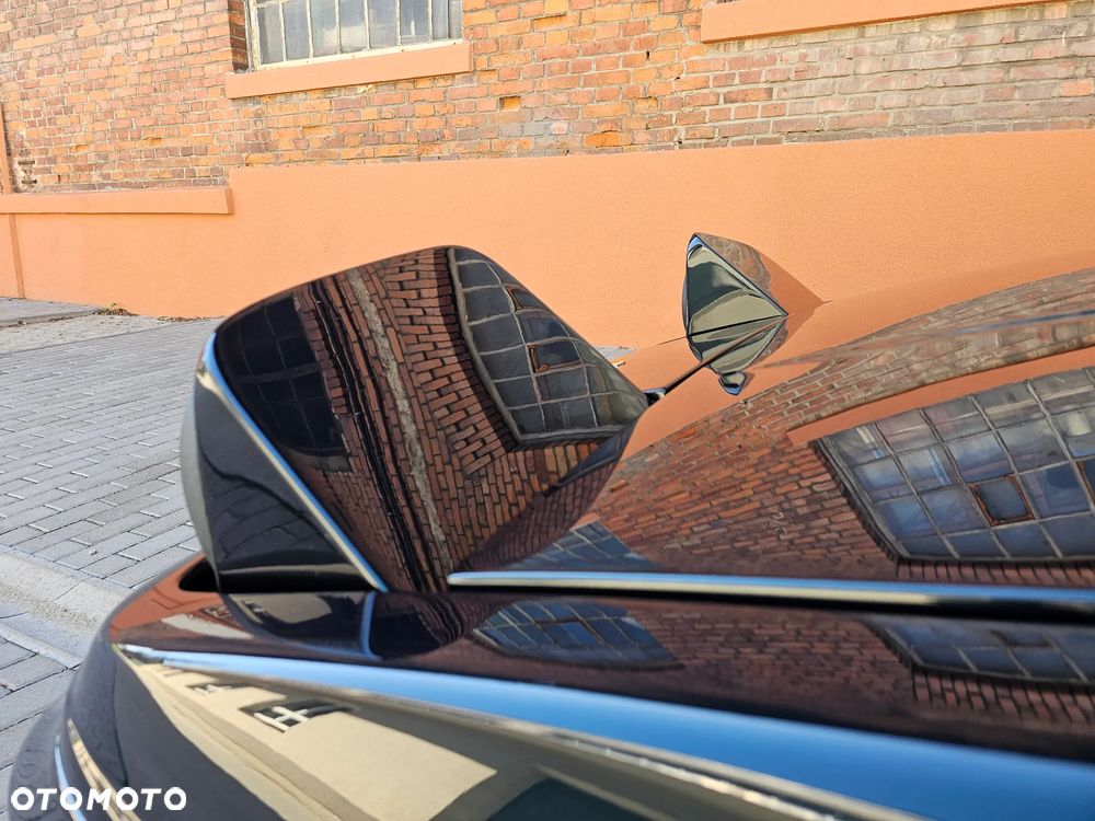 Lotus Esprit - 13