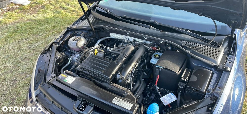 Volkswagen Golf - 17