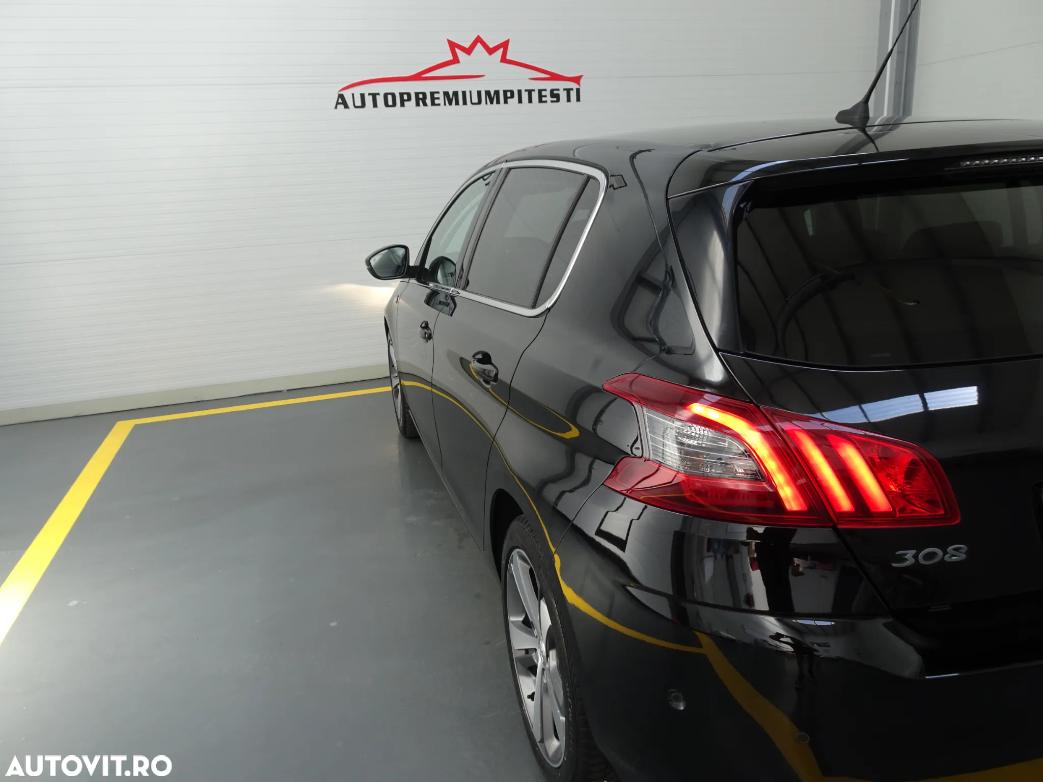 Peugeot 308 PureTech 130 GPF EAT8 Stop & Start Tech Edition - 21
