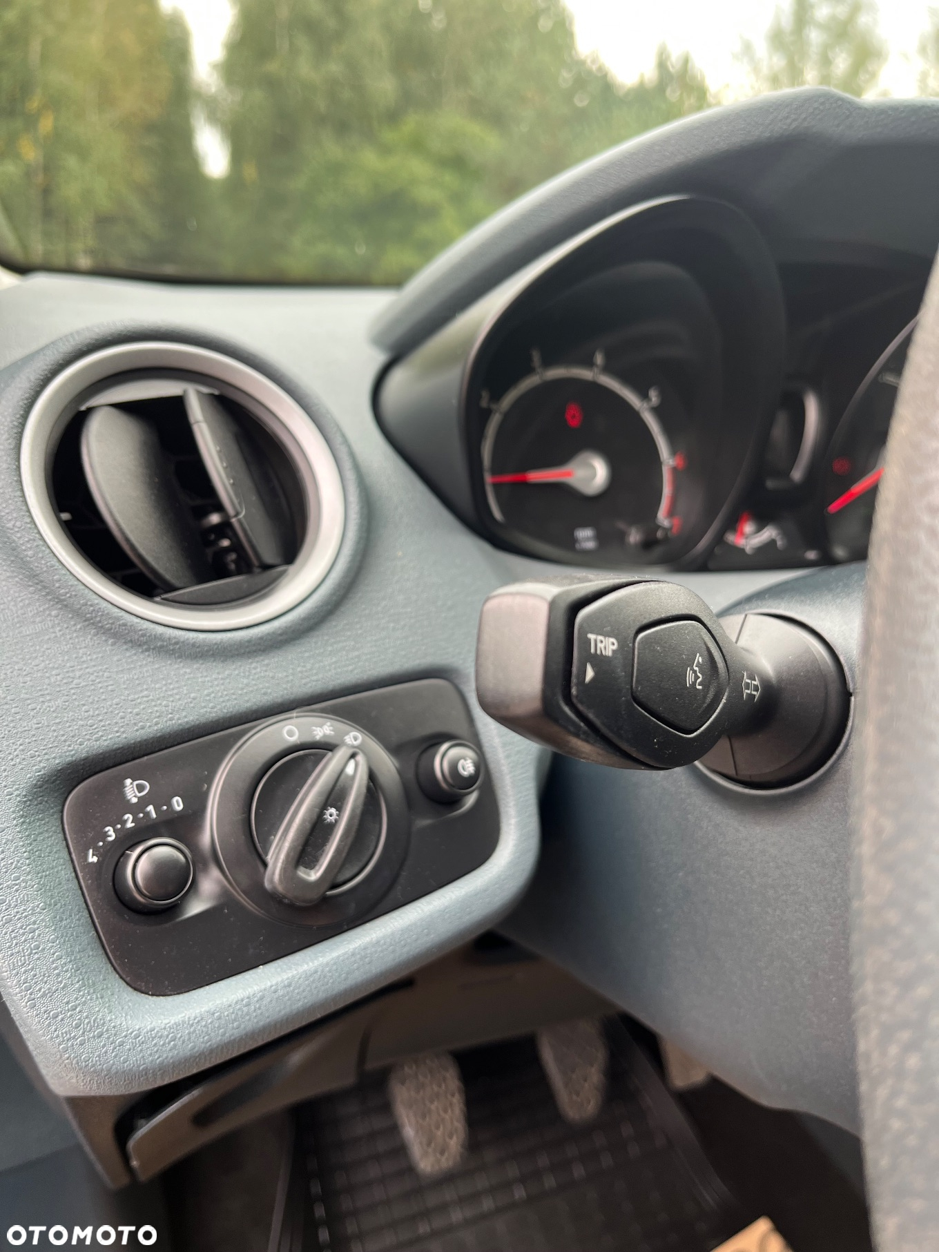 Ford Fiesta 1.25 Ambiente - 26