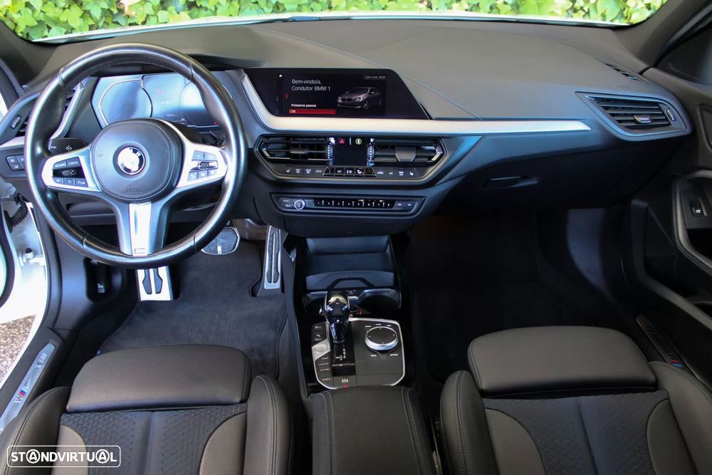 BMW 118 i Pack Desportivo M Auto — fotografia 13