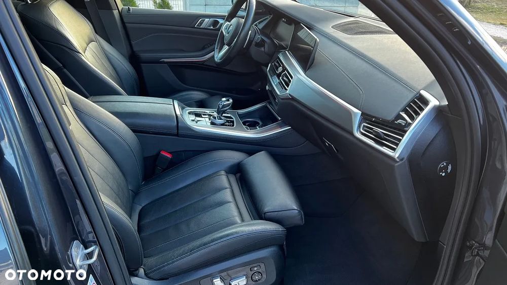BMW X5 xDrive45e - 13