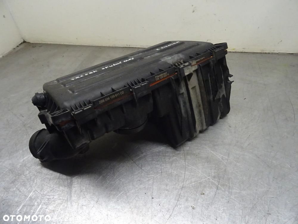 SEAT IBIZA III HB 3D 1.4B OBUDOWA FILTRA POWIETRZA 036129620H - 4