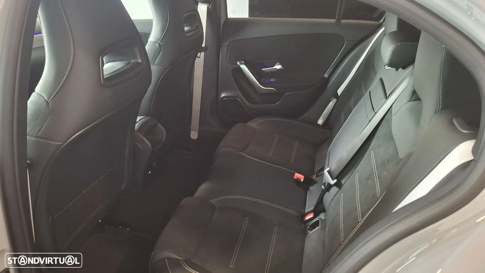 Mercedes-Benz A 180 d - 12