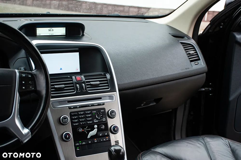 Volvo XC 60 2.4D Summum - 33