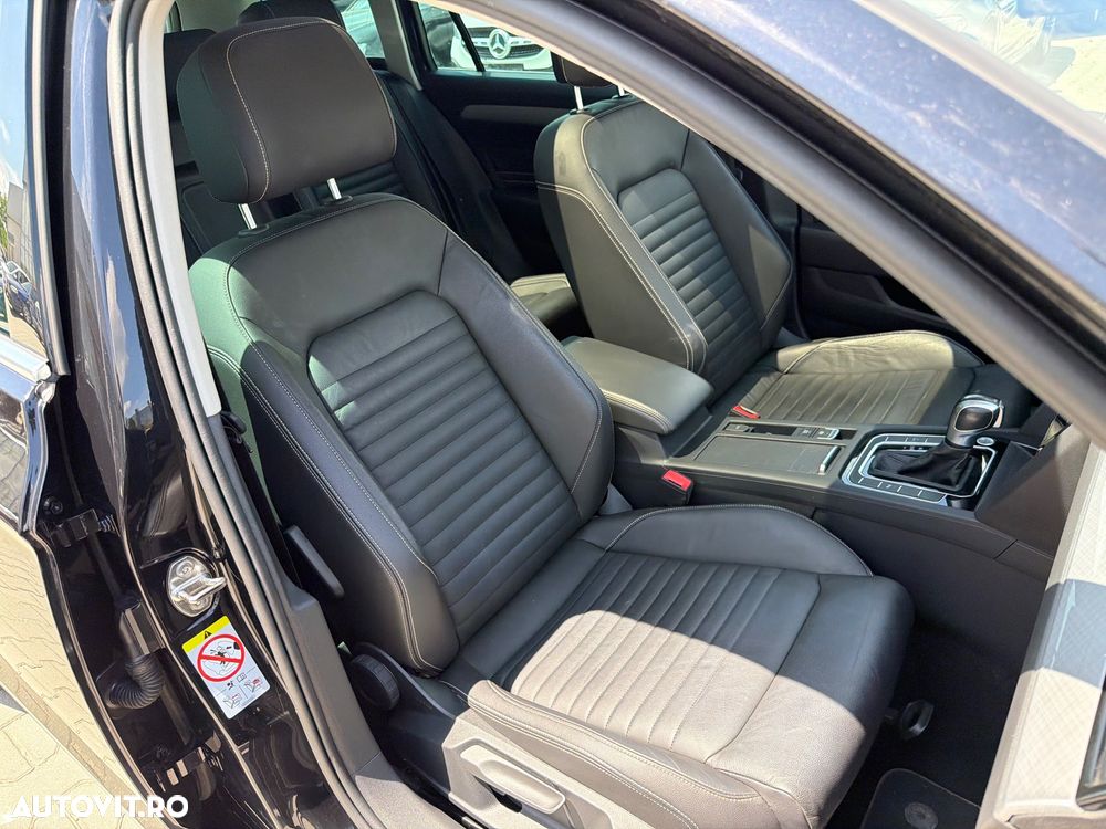Volkswagen Passat - 17
