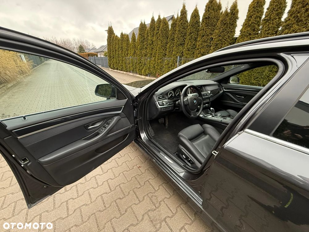 BMW Seria 5 530d xDrive Sport-Aut Luxury Line - 8