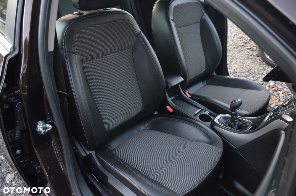 Opel Astra - 32