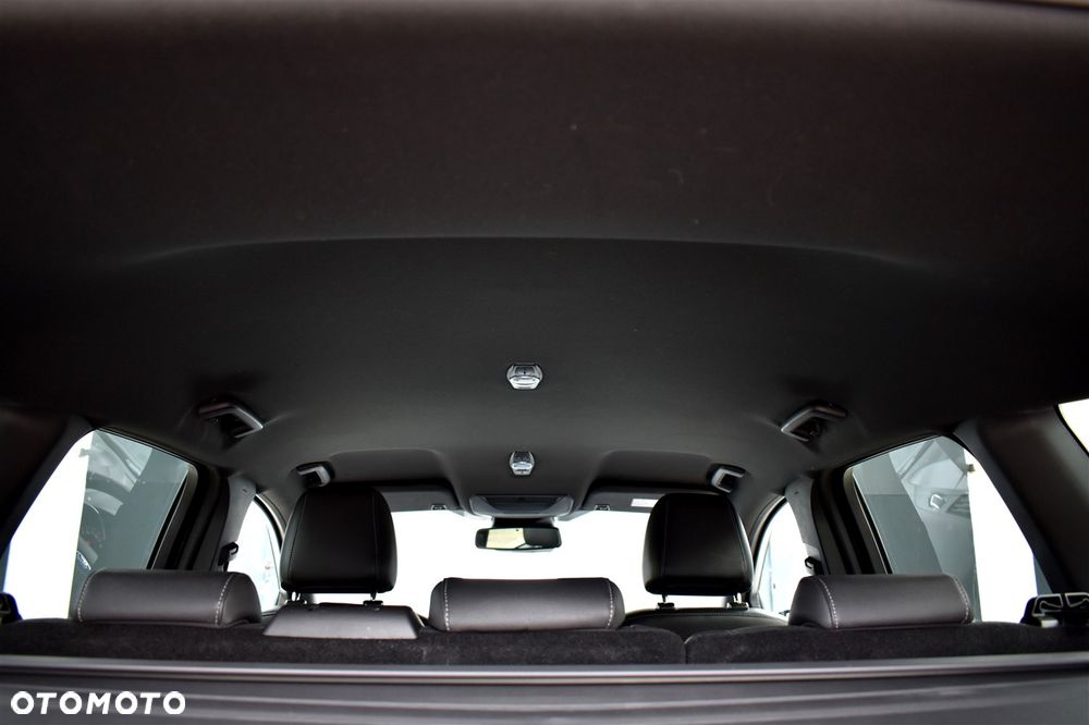 Ford Kuga 2.0 TDCi AWD ST-Line - 39