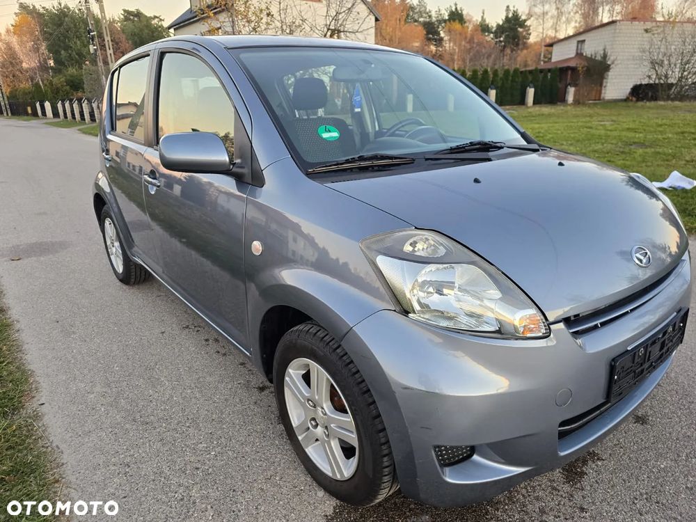 Daihatsu Sirion 1.3 - 4