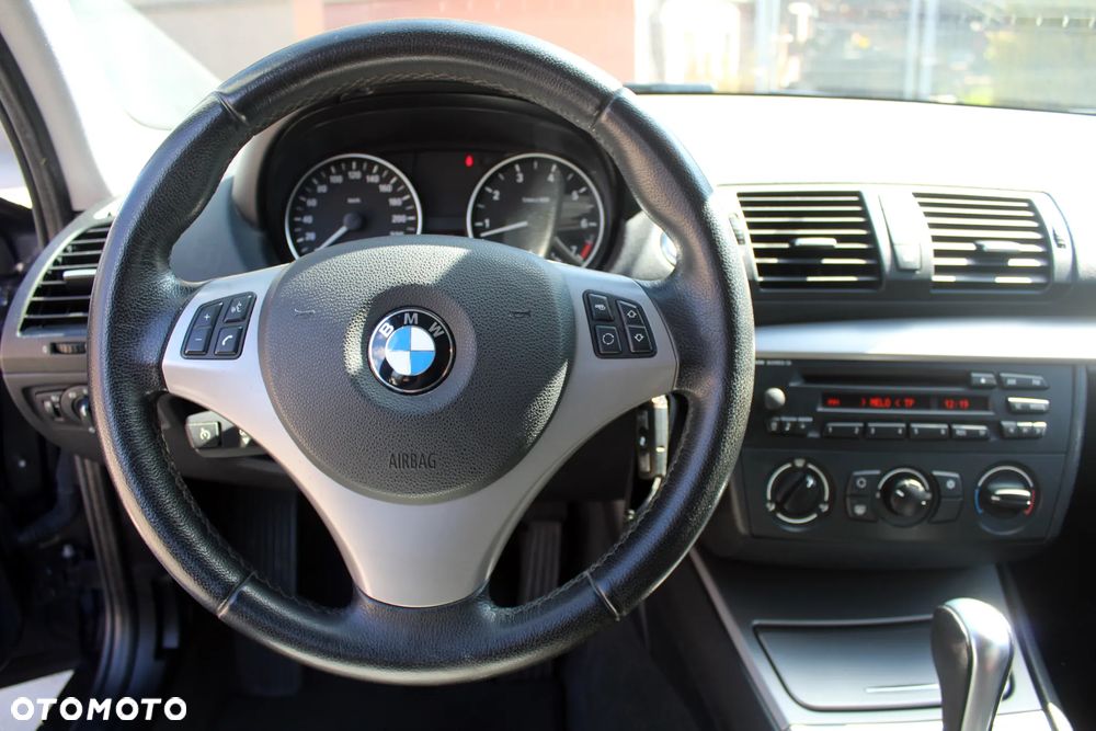 BMW Seria 1 - 12