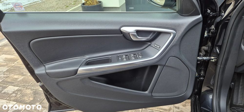 Volvo V60 D4 Geartronic Business Edition - 8