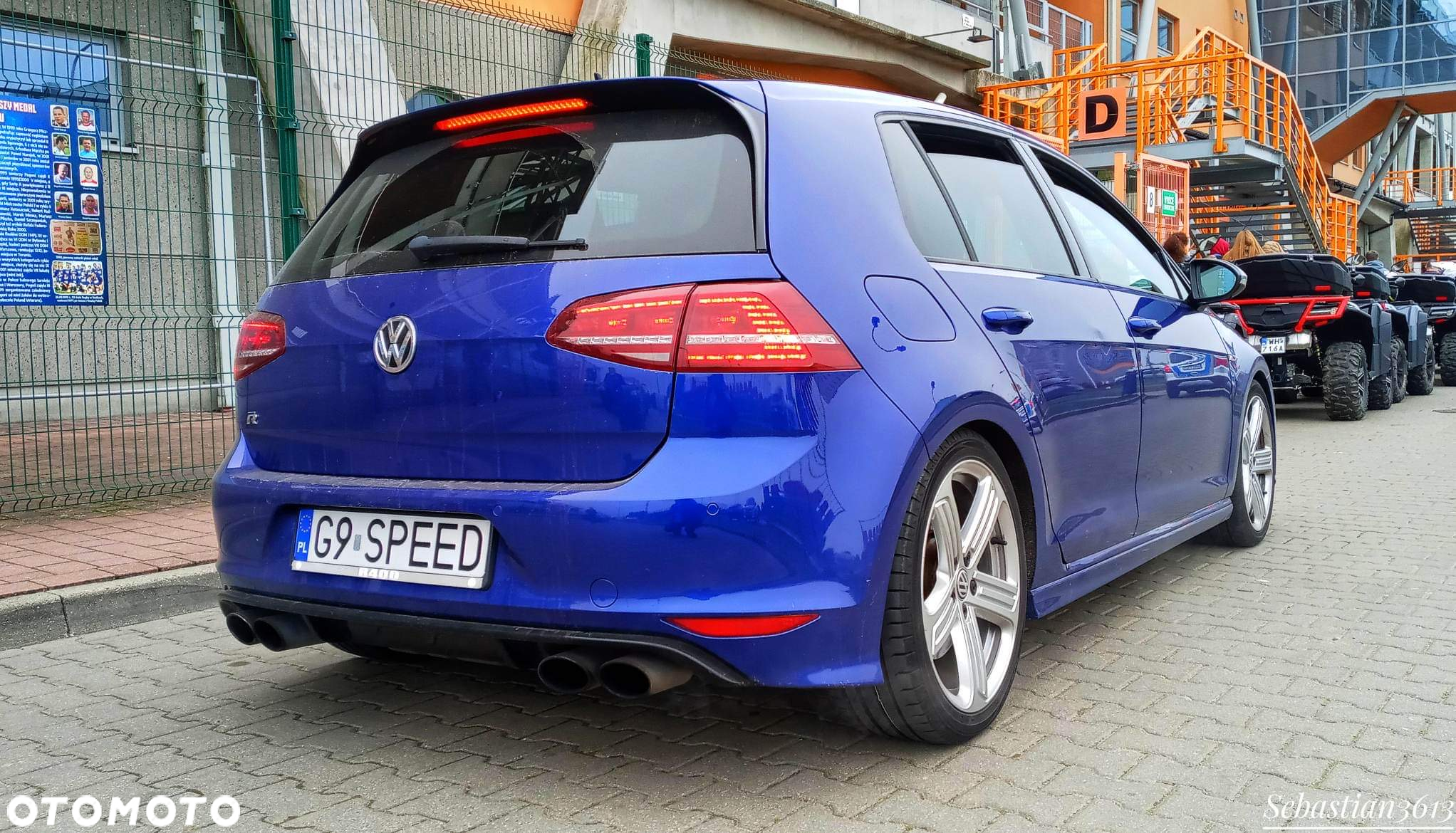 Volkswagen Golf VII 2.0 TSI BMT 4Mot R DSG - 6