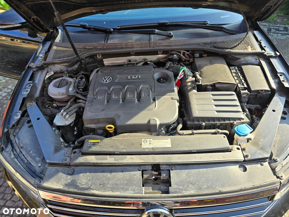 Volkswagen Passat - 8