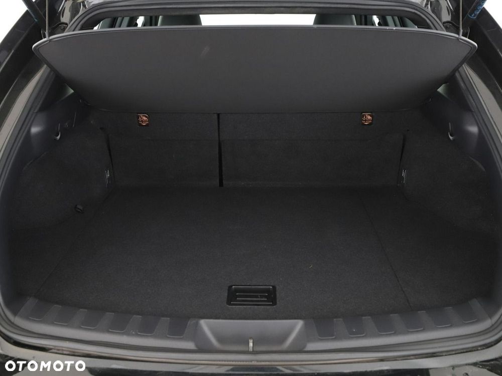 Lexus UX 250h - 21
