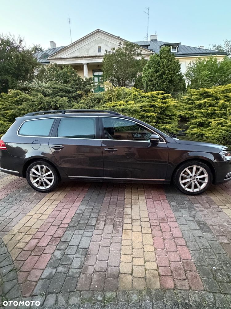 Volkswagen Passat 1.6 TDI DPF BlueMot Comfortline - 32