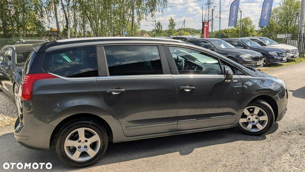 Peugeot 5008 - 13