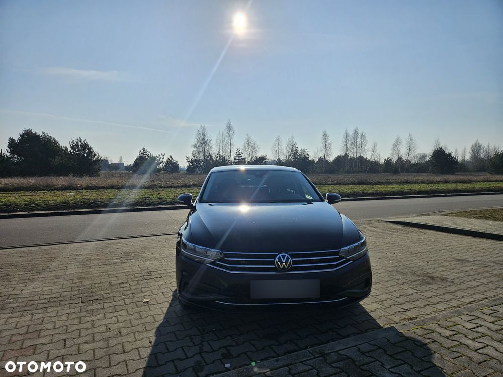 Volkswagen Passat - 3