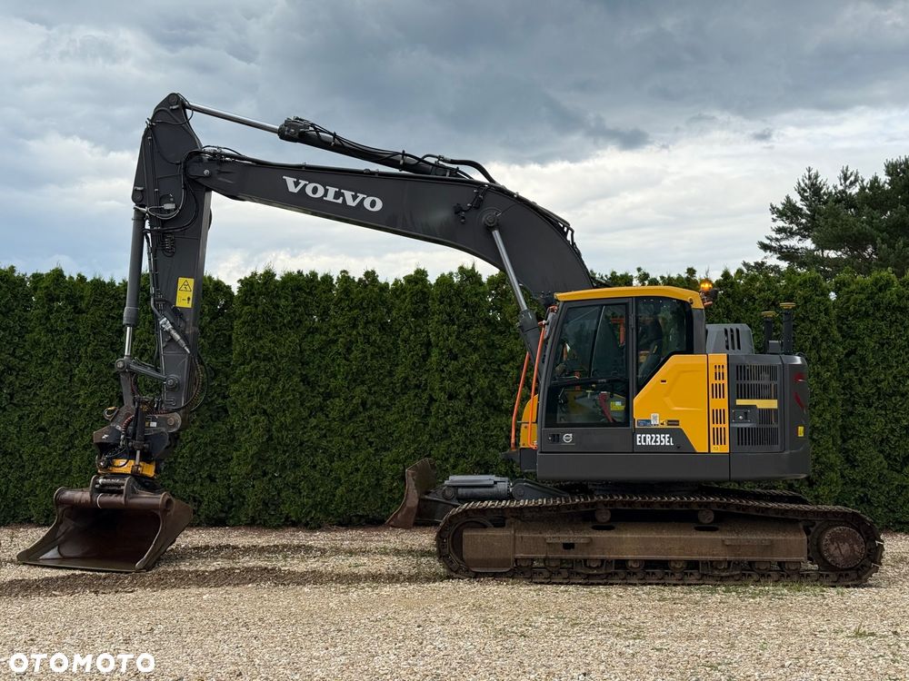 Volvo ECR 235 EL - 3