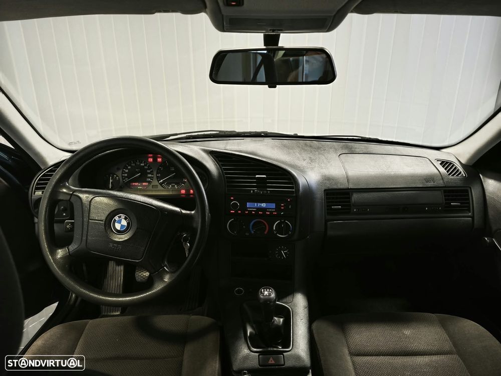 BMW 318 - 4