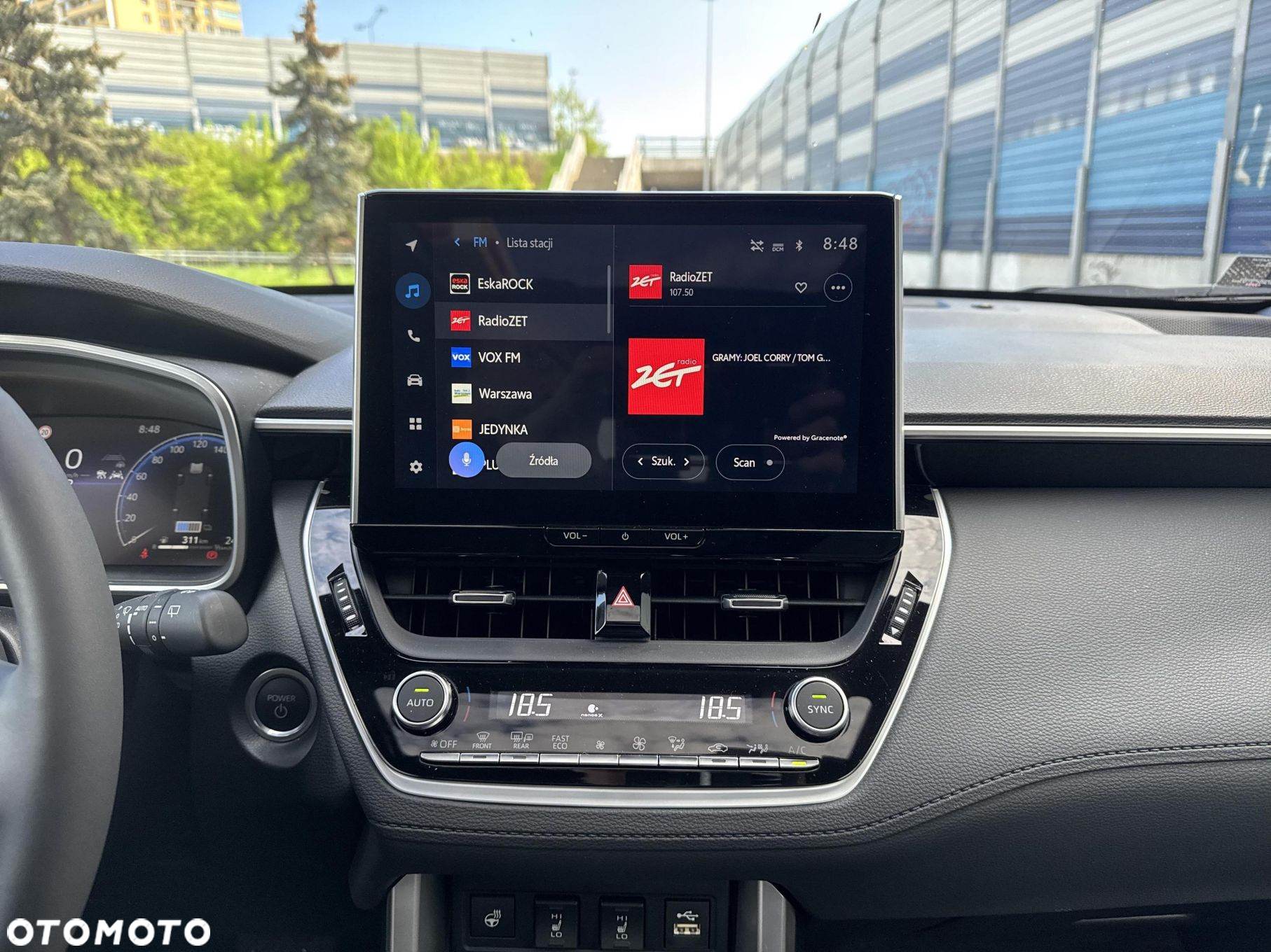 Toyota Corolla Cross - 18