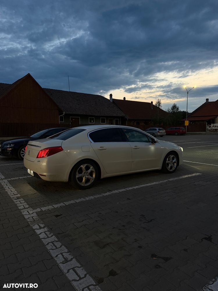 Peugeot 508 Hybrid4 - 4