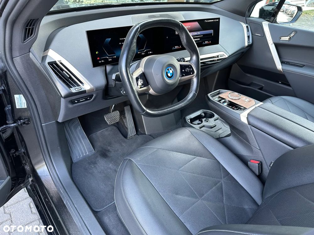 BMW iX xDrive40 76.6kWh Essence - 10