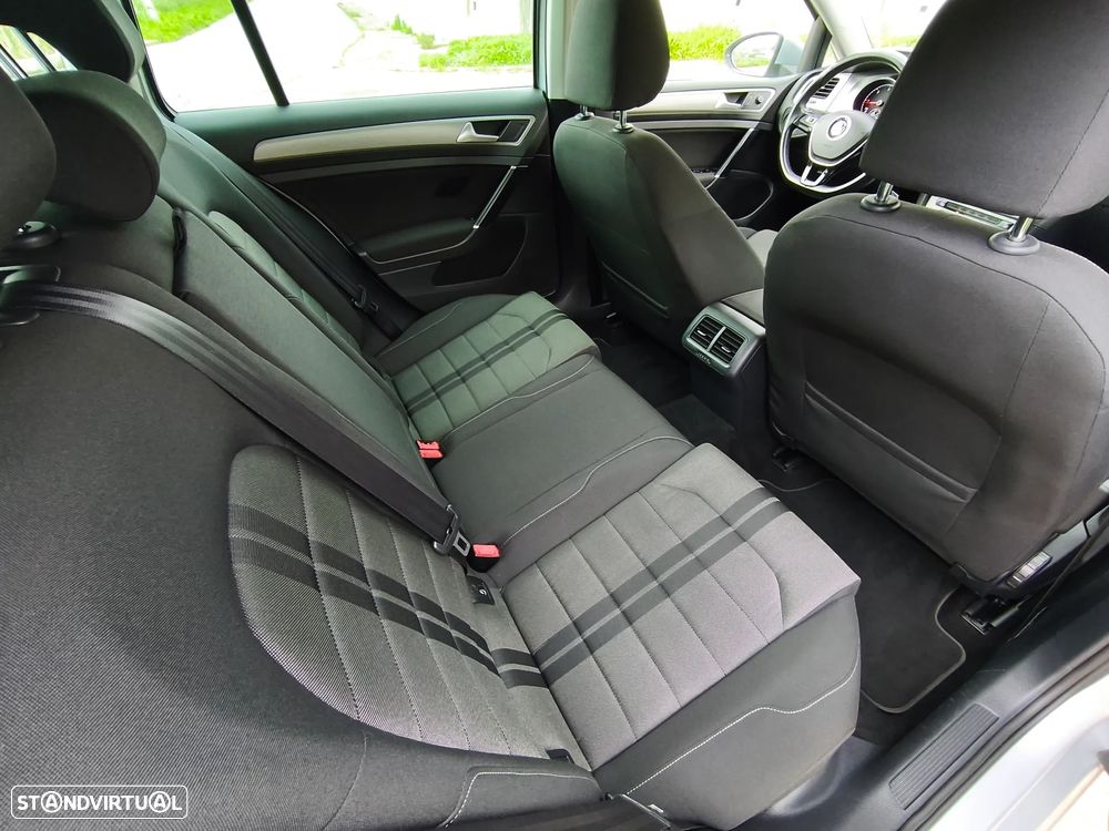 VW Golf Variant 1.6 TDi Sportline - 12