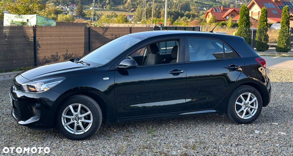 Kia Rio 1.4 L - 19