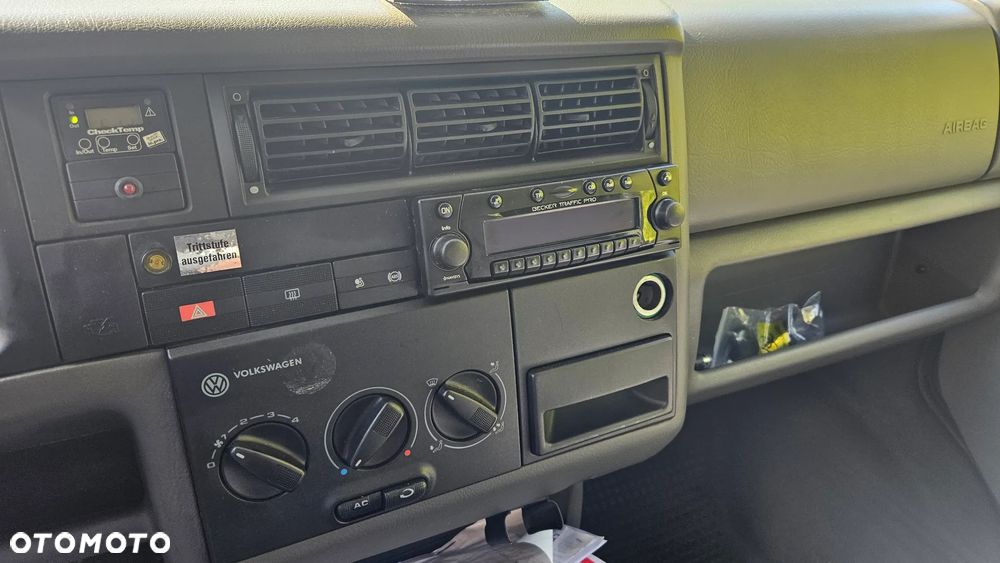 Volkswagen T4 Karman - 17