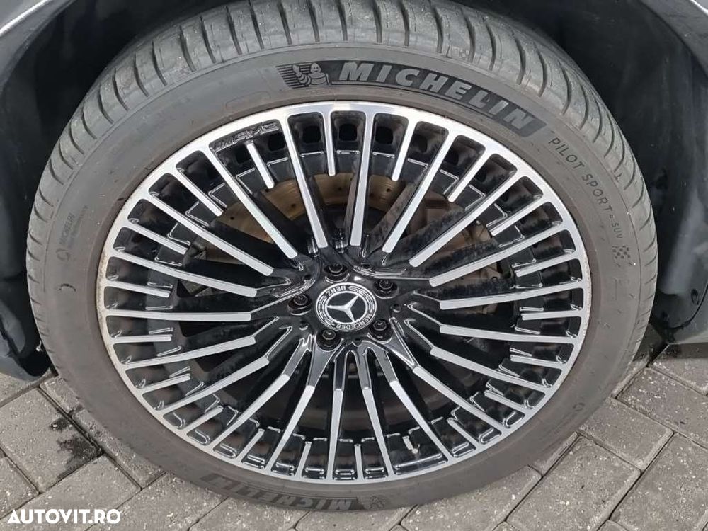 Mercedes-Benz EQC - 16