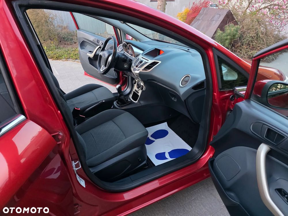 Ford Fiesta 1.25 Titanium - 26