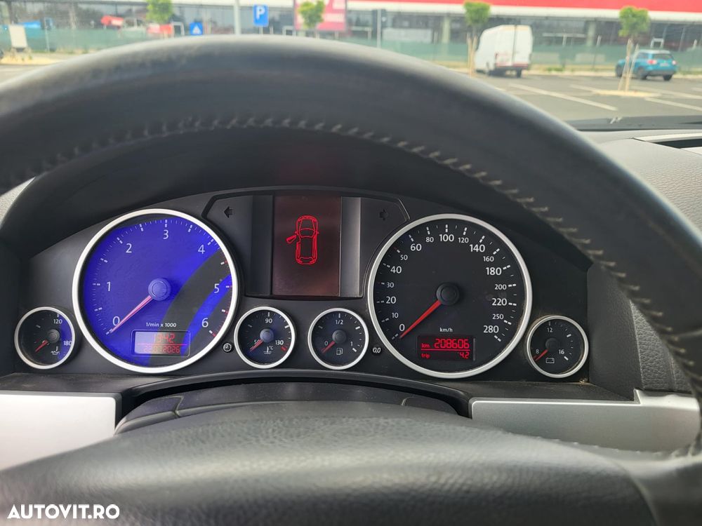 Volkswagen Touareg 2.5 TDI R5 DPF - 7