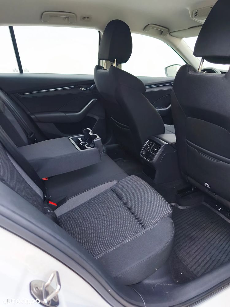 Skoda Octavia 2.0 TDI Ambition - 20