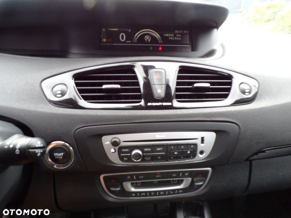 Renault Grand Scenic - 22