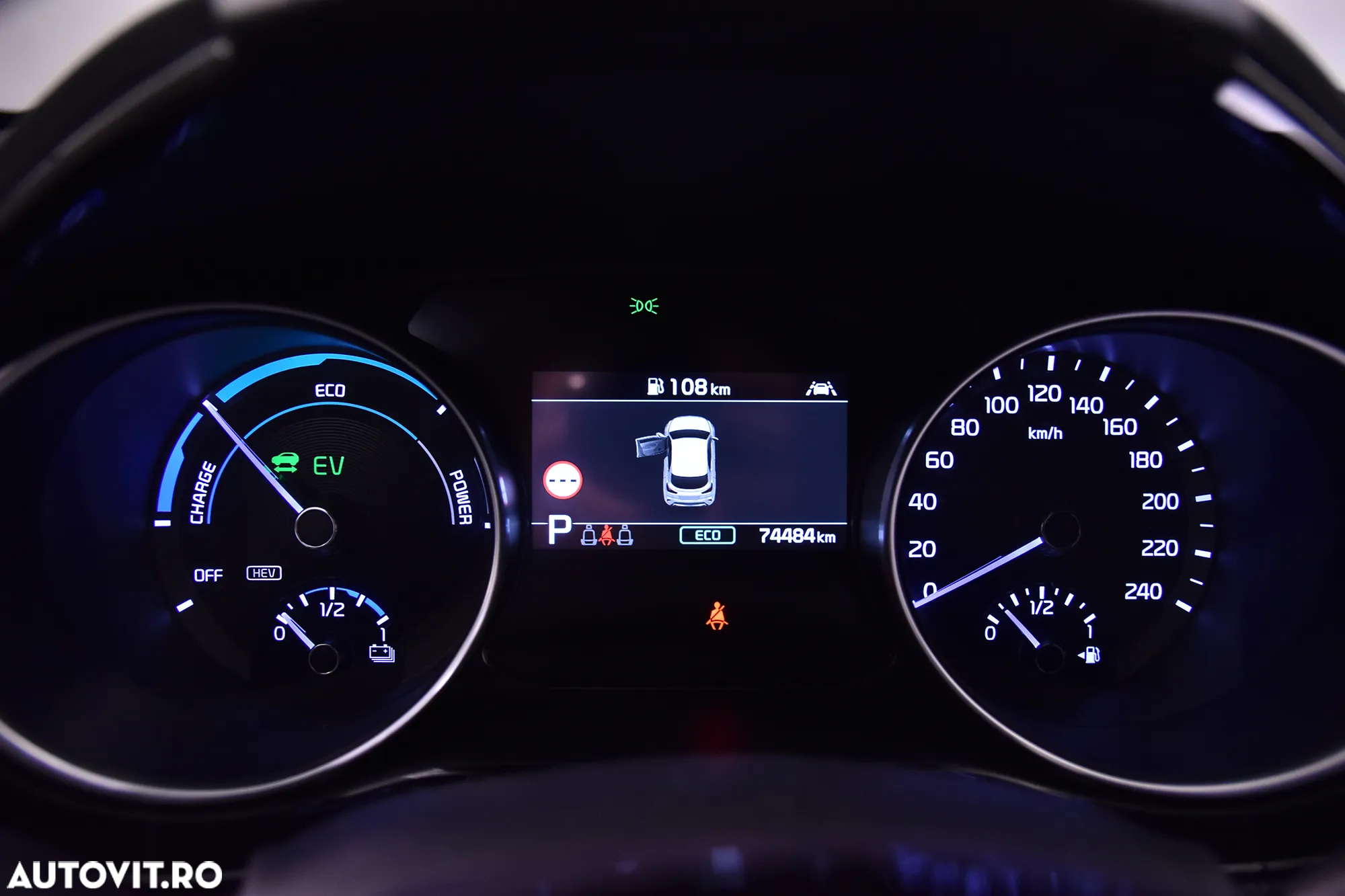 Kia XCeed - 10