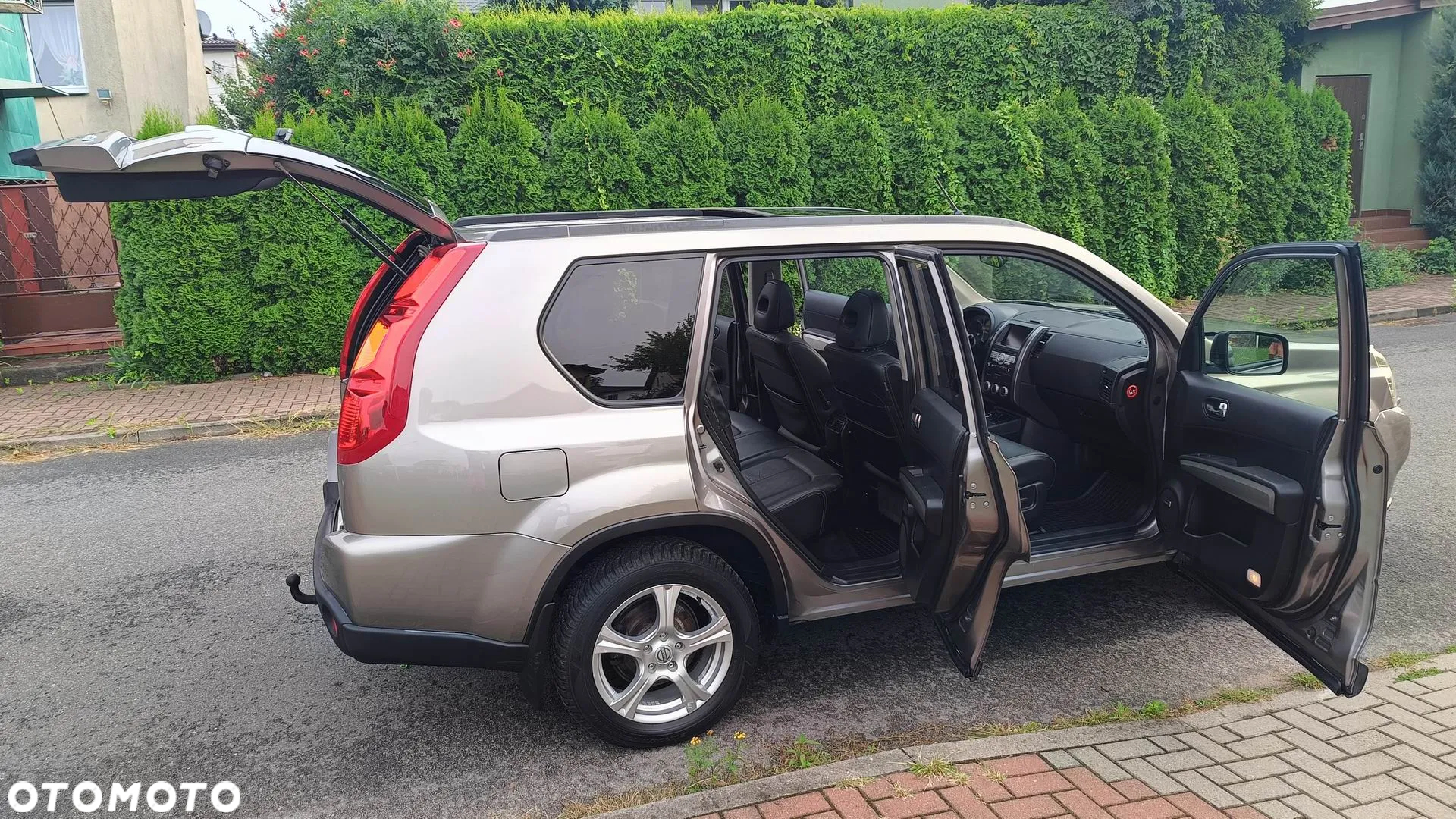 Nissan X-Trail 2.0 dCi 4x4 DPF Platinum - 13