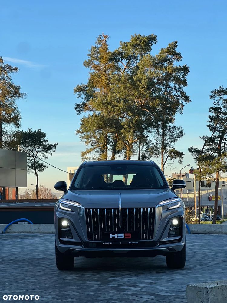 Hongqi HS3 - 3