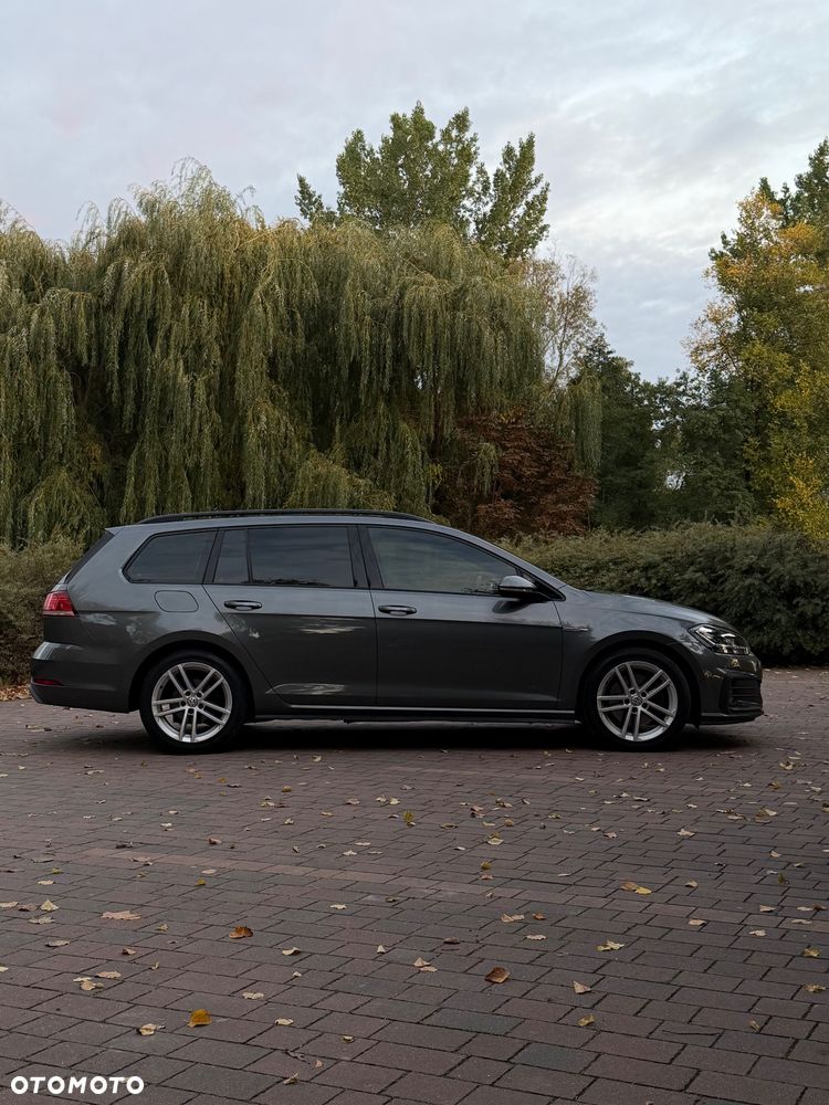 Volkswagen Golf - 23