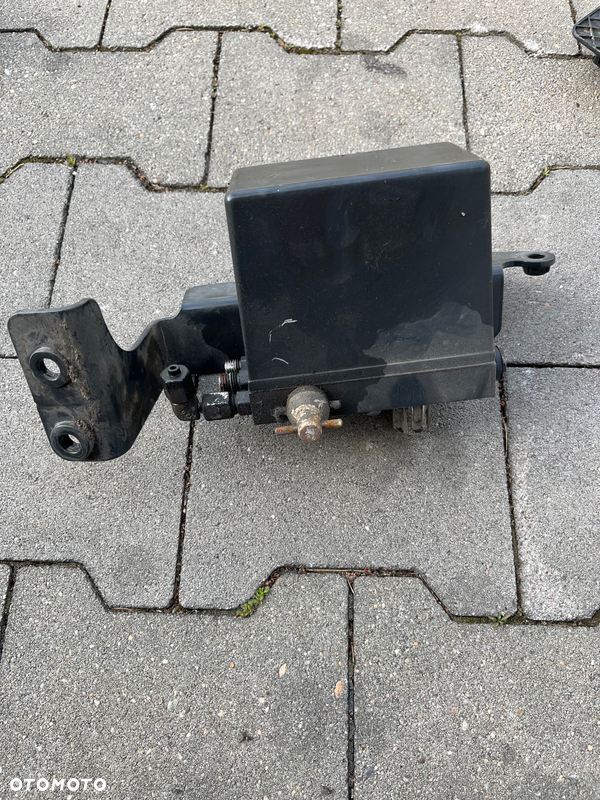 Pompka podnoszenia kabiny Scania R S NGS NGR