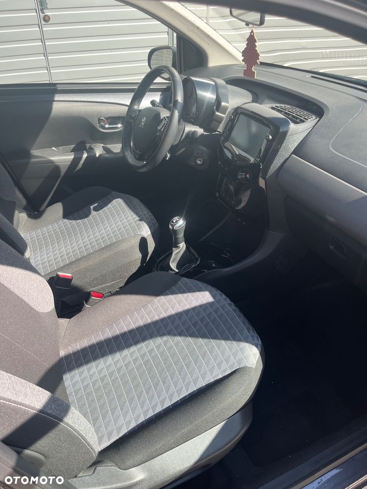 Peugeot 108 - 11