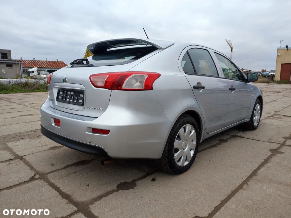 Mitsubishi Lancer - 5