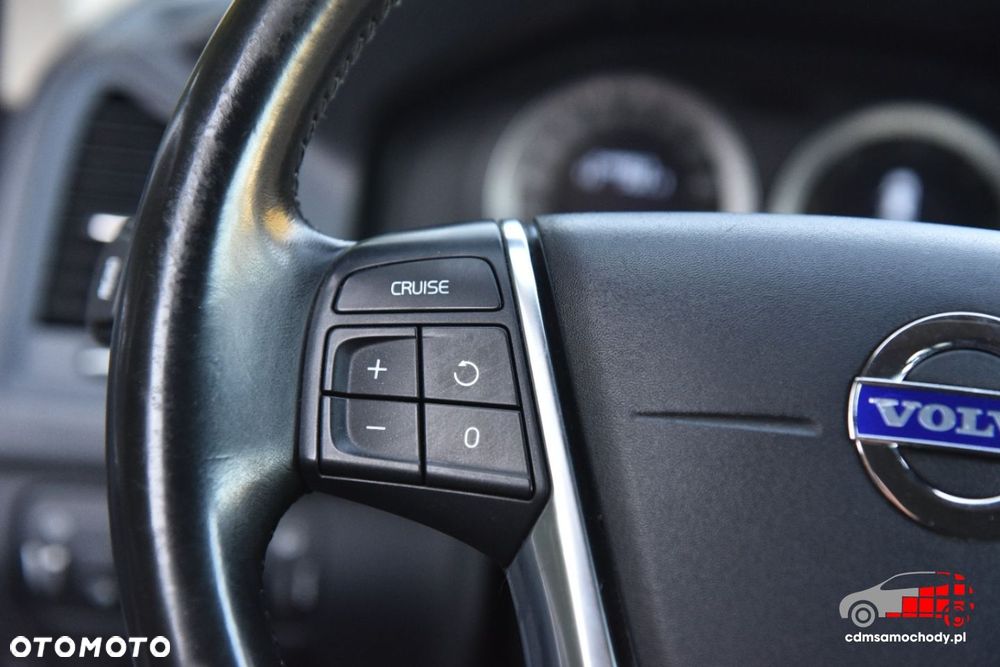 Volvo XC 60 - 30