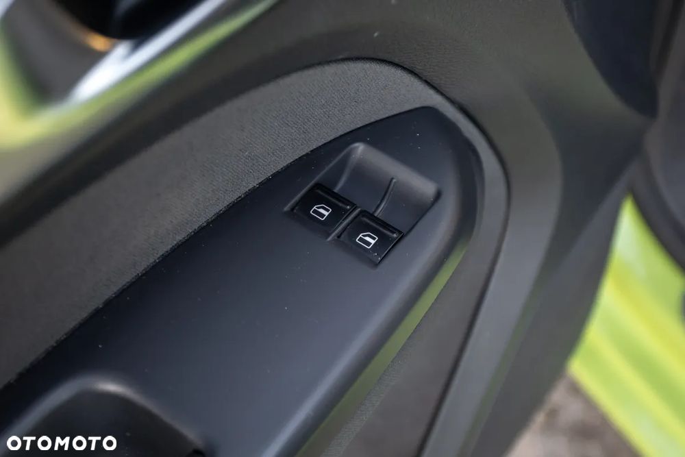 Volkswagen Caddy 1.6 (7-Si.) Edition 30 - 26