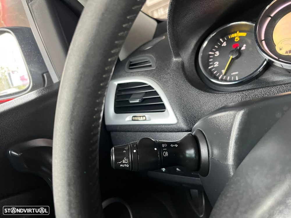 Renault Mégane Sport Tourer 1.5 dCi Comfort SS - 19