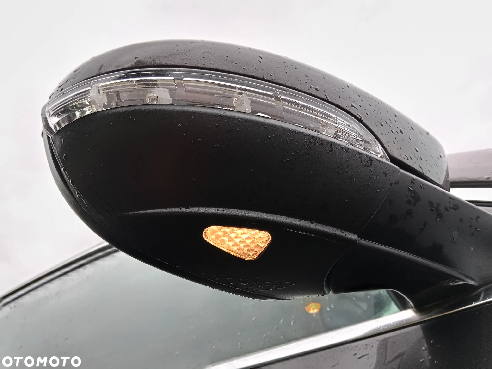 Volkswagen Passat 2.0 TDI Comfortline DSG - 8