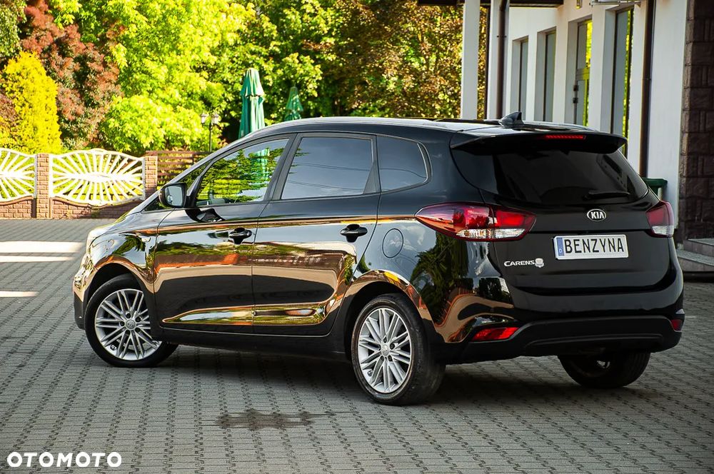 Kia Carens 1.6 GDI L 7os - 16