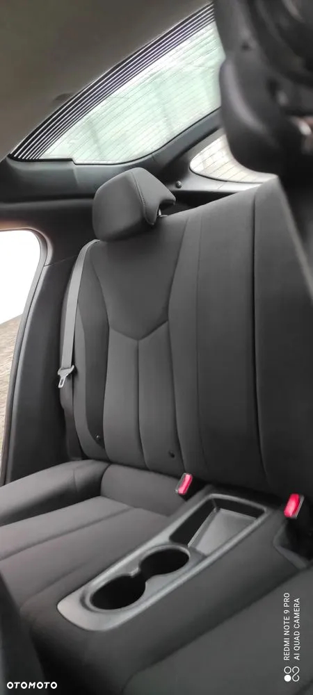 Hyundai Veloster 1.6 GDI Comfort - 11