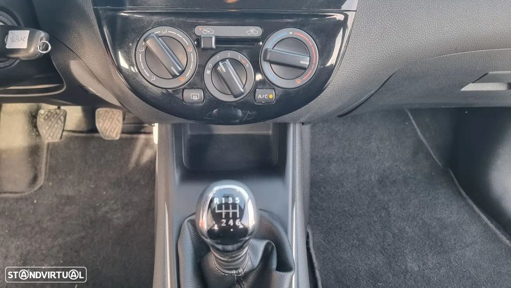 Nissan Pulsar - 12