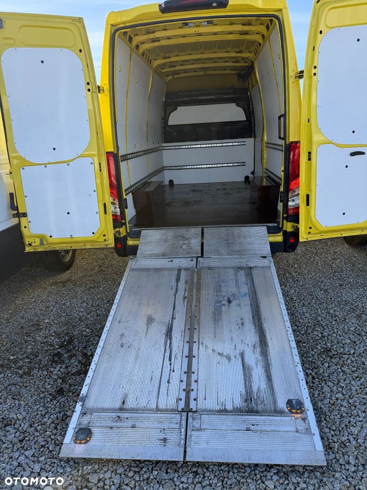Iveco 2020/Daily/Winda BAR/Średni/manual/Klima/Tempomat/Business Pakiet - 9